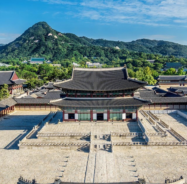 Gyeongbokgung Palace Geunjeongjeon Full View